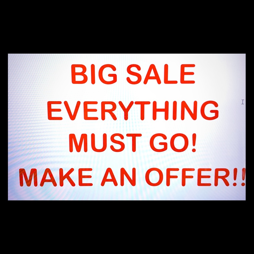 Check out my closet... SALE ON ALL ITEMS!